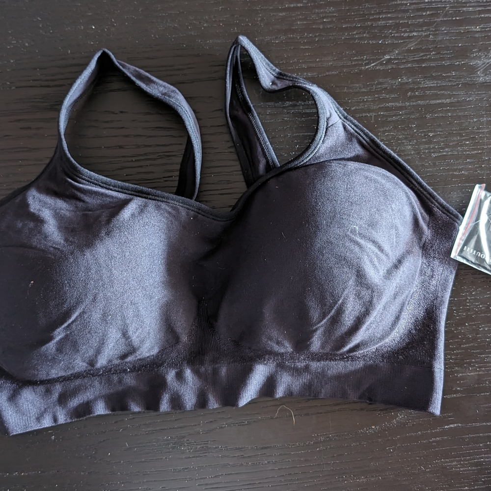 Underoutfit NWT 2X bra with included bra extender